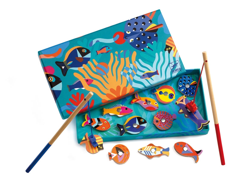 Djeco - 12 piece Magnetic Graphic Fishing