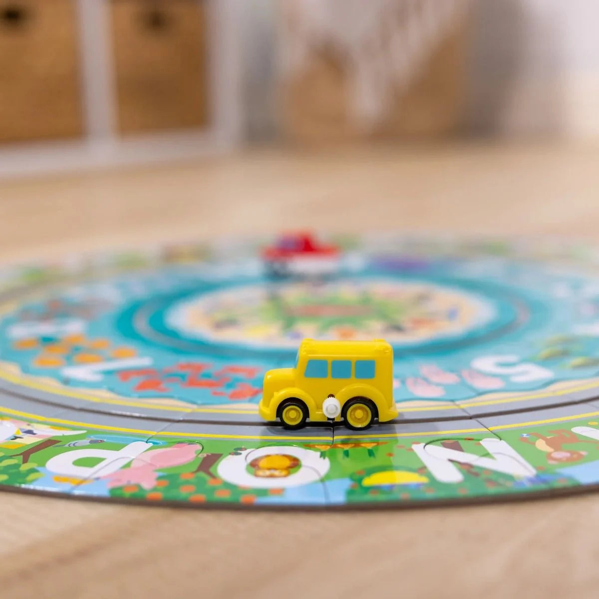 Melissa & Doug - Round the Shore Tracks Floor Puzzle