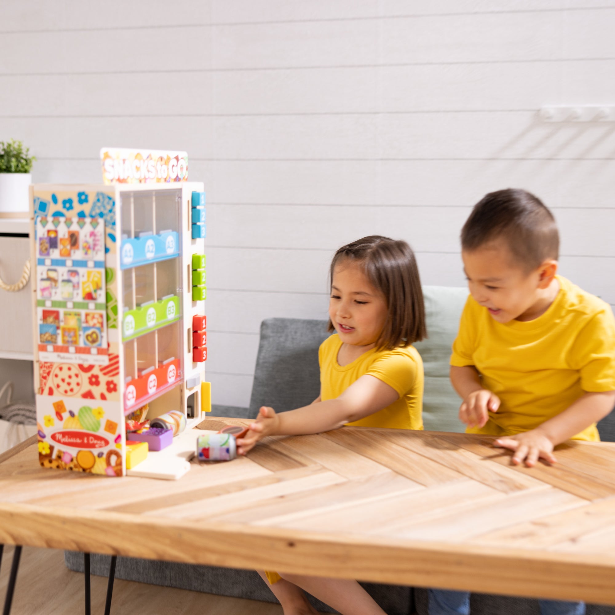 Melissa & Doug - Vending Machine